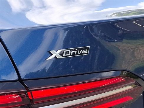New 2026 BMW 530i xDrive w/ Premium Package image 24