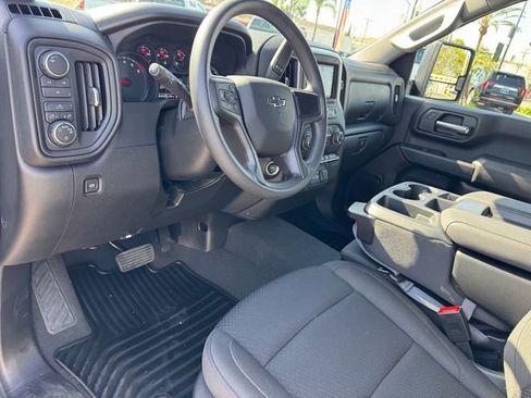 Certified 2025 Chevrolet Silverado 2500 Custom w/ Custom Blackout Package image 15