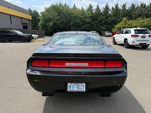 Used 2013 Dodge Challenger R/T RWD image 5