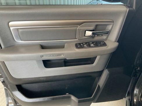 Used 2019 RAM 1500 Classic SLT image 4