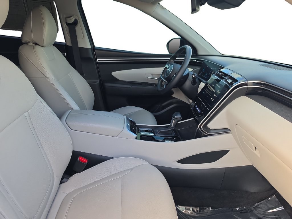 Certified 2024 Hyundai Tucson SEL w/ Convenience Package FWD image 17