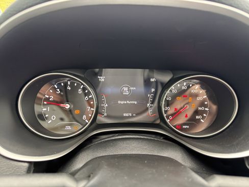 Used 2021 Jeep Compass Latitude AWD/4WD image 17
