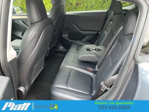 Used 2022 Tesla Model Y Performance image 41