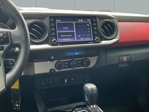 Used 2022 Toyota Tacoma SR5 w/ Technology Package RWD image 12
