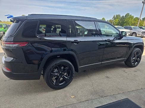 New 2025 Jeep Grand Cherokee L Limited w/ Luxury Tech Group II image 13