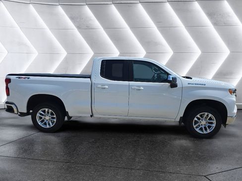 Used 2023 Chevrolet Silverado 1500 LT AWD/4WD image 4
