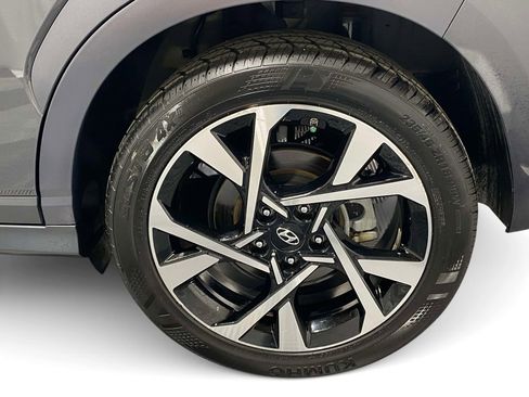 Used 2023 Hyundai Kona Limited w/ Cargo Package AWD/4WD image 9