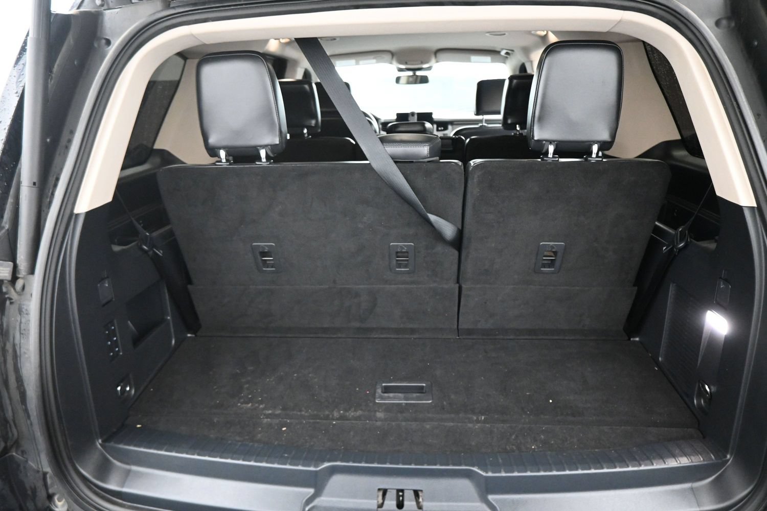 Used 2022 Ford Expedition XLT RWD image 3