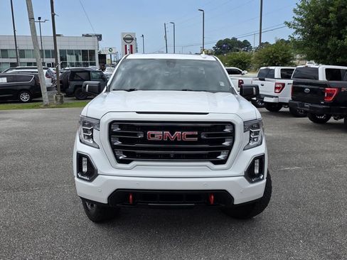 Used 2021 GMC Sierra 1500 AT4 w/ AT4 Value Package AWD/4WD image 3