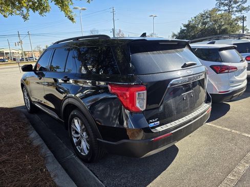Used 2020 Ford Explorer XLT w/ Equipment Group 202A image 34