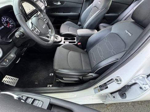 Used 2023 Kia Forte GT-Line w/ GT-Line Premium Package FWD image 23