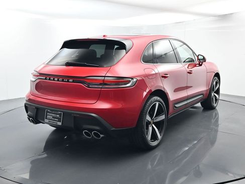 Certified 2025 Porsche Macan AWD/4WD image 14