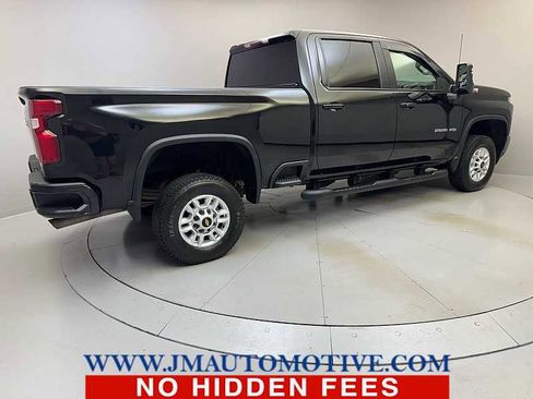 Used 2022 Chevrolet Silverado 2500 LT w/ Convenience Package image 5