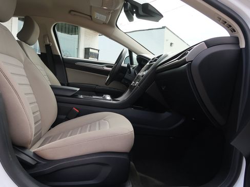 Used 2019 Ford Fusion S FWD image 23