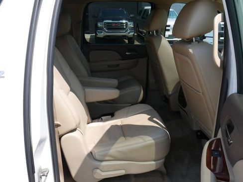 Used 2011 Chevrolet Suburban LTZ AWD/4WD image 26