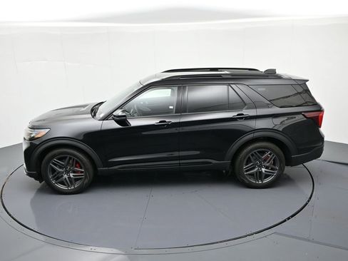 New 2026 Ford Explorer ST image 26