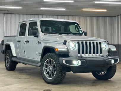 Used 2022 Jeep Gladiator Overland w/ Popular Equipment Package
