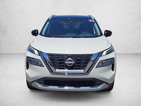 Used 2023 Nissan Rogue Platinum w/ Platinum Premium Package FWD image 2