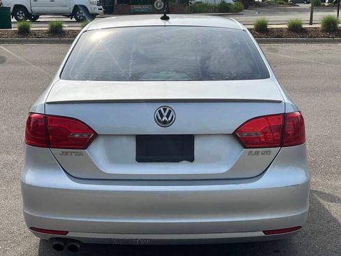 Used 2012 Volkswagen Jetta SE image 6