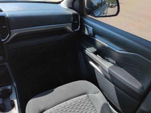 Used 2024 Ford Ranger XLT w/ Technology Package image 17