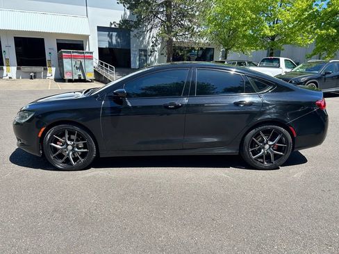 Used 2016 Chrysler 200 S FWD image 2