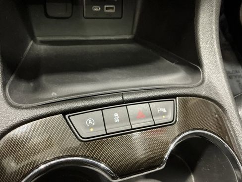 Used 2023 GMC Acadia AT4 w/ Technology Package image 15