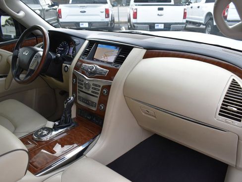 Used 2018 INFINITI QX80 2WD w/ Driver Assistance Package image 13