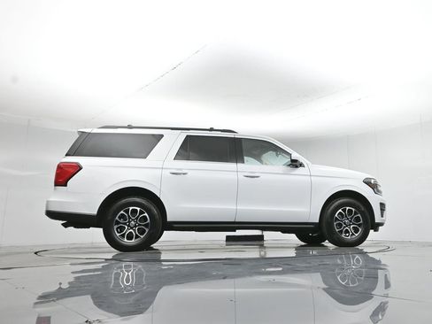 Certified 2024 Ford Expedition Max XLT image 8