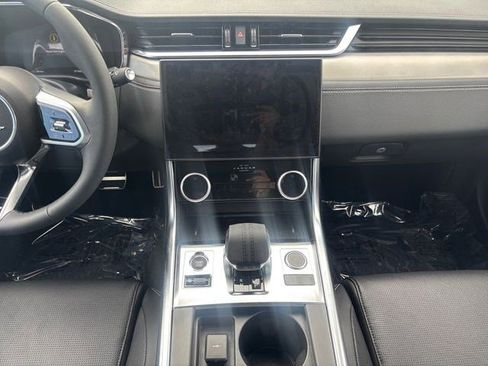 New 2024 Jaguar XF R-Dynamic SE image 17