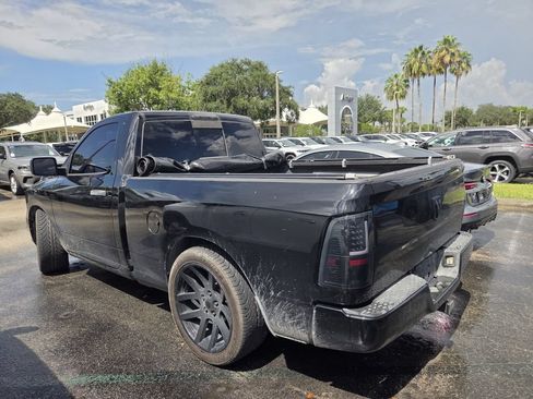 Used 2015 RAM 1500 Express RWD image 4