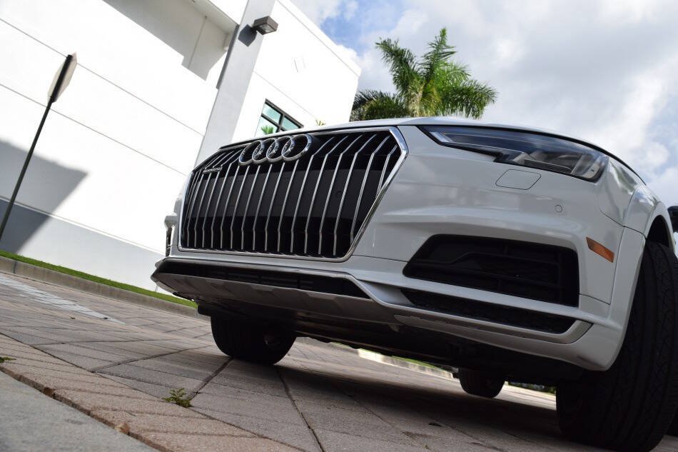 Used 2017 Audi A4 2.0T allroad Premium Plus w/ Technology Package AWD/4WD image 12