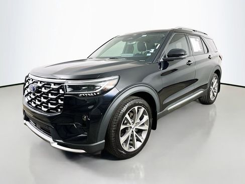 Used 2025 Ford Explorer Platinum w/ Ultimate Package RWD image 3