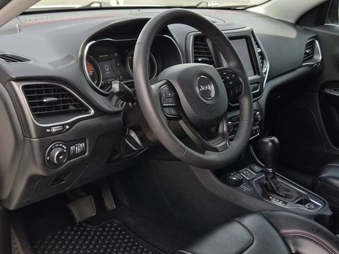 Used 2022 Jeep Cherokee Trailhawk AWD/4WD image 31