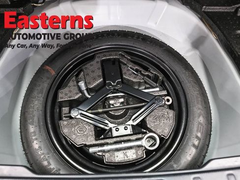 Used 2022 Subaru Forester Premium AWD/4WD image 25