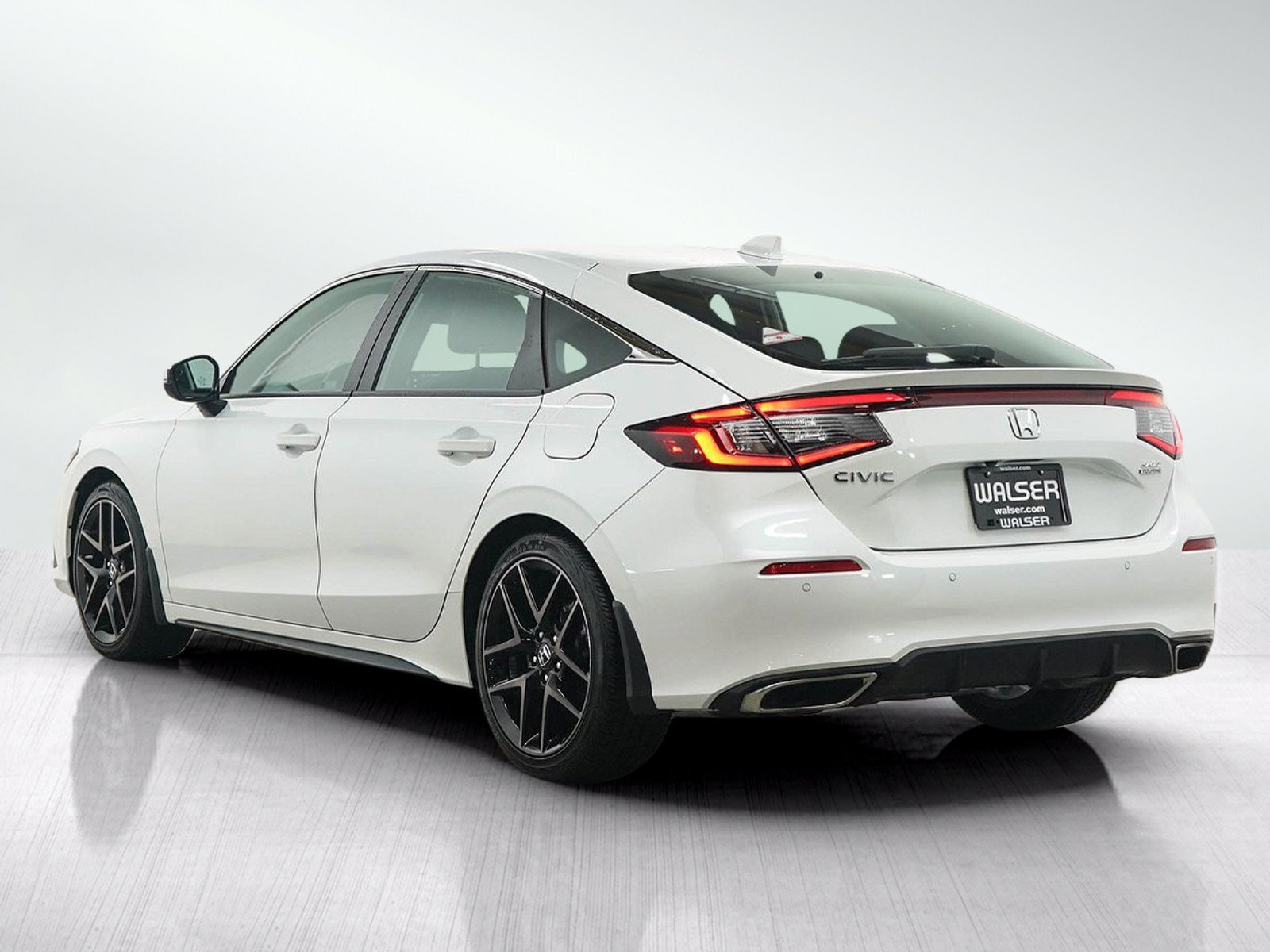 Used 2024 Honda Civic Sport Touring image 4