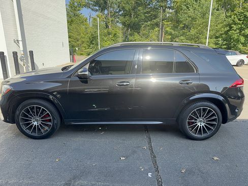 Used 2021 Mercedes-Benz GLE 450 4MATIC image 2