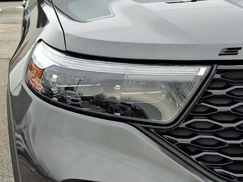 Certified 2020 Ford Explorer ST w/ Premium Technology Package image 9