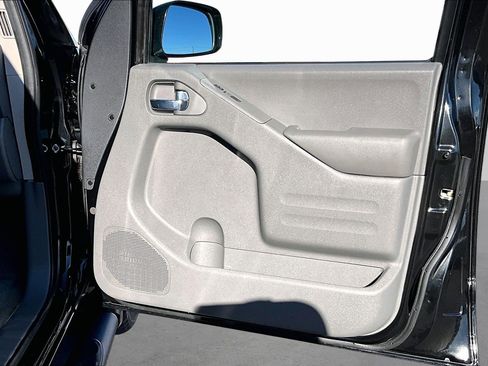 Used 2018 Nissan Frontier SV w/ Value Truck Package image 17