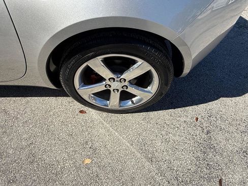 Used 2006 Pontiac Solstice Convertible w/ Premium Package image 4