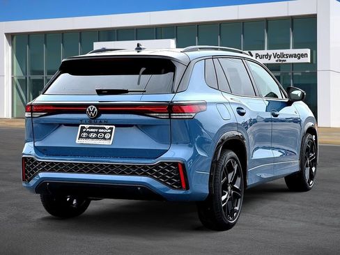 New 2026 Volkswagen Tiguan SE R-Line FWD image 8