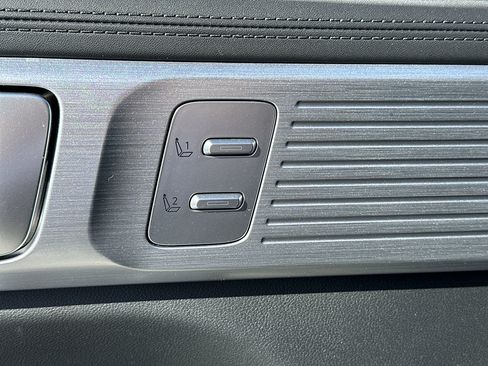 Used 2024 Hyundai Santa Fe Limited image 11