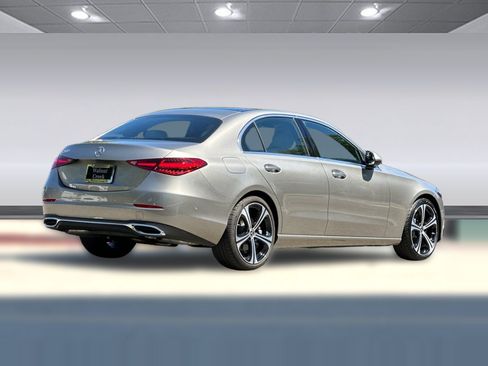 Used 2023 Mercedes-Benz C 300 Sedan image 9