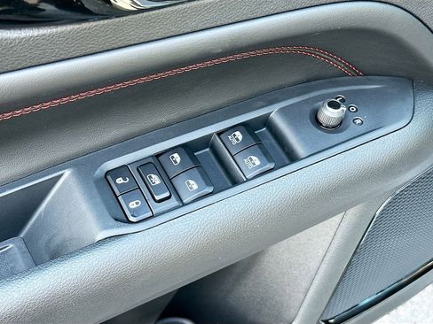 New 2026 Jeep Compass Trailhawk w/ Trailer Tow Group image 18