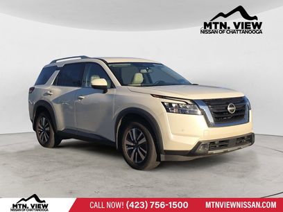 Used 2022 Nissan Pathfinder SL
