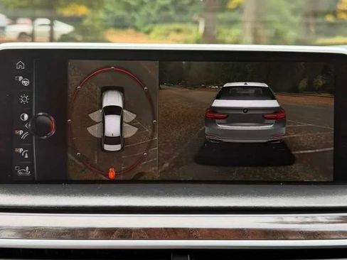 Used 2016 BMW 750i xDrive image 14