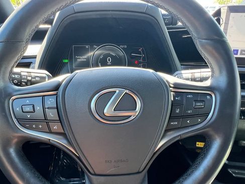 Used 2024 Lexus UX 250h F Sport FWD image 27