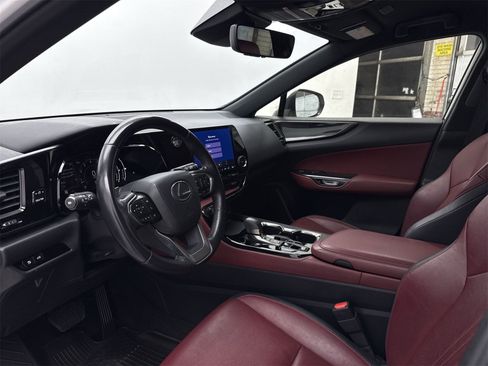 Used 2022 Lexus NX 250 FWD image 12
