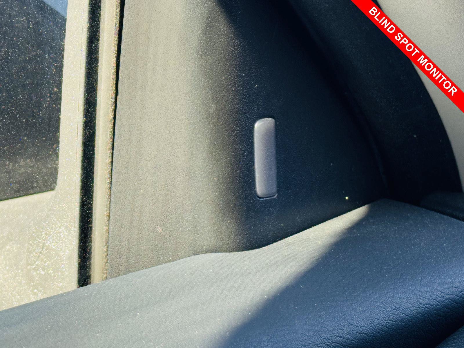 Used 2021 Nissan Sentra SR FWD image 9