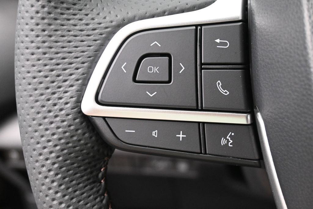 Used 2026 Toyota Sienna Limited AWD/4WD image 18