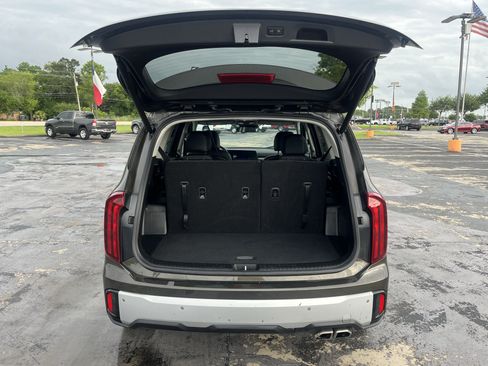 Used 2025 Kia Telluride S AWD/4WD image 11